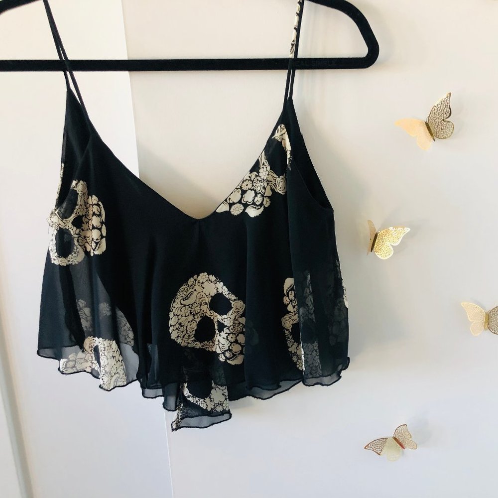 skull crop top